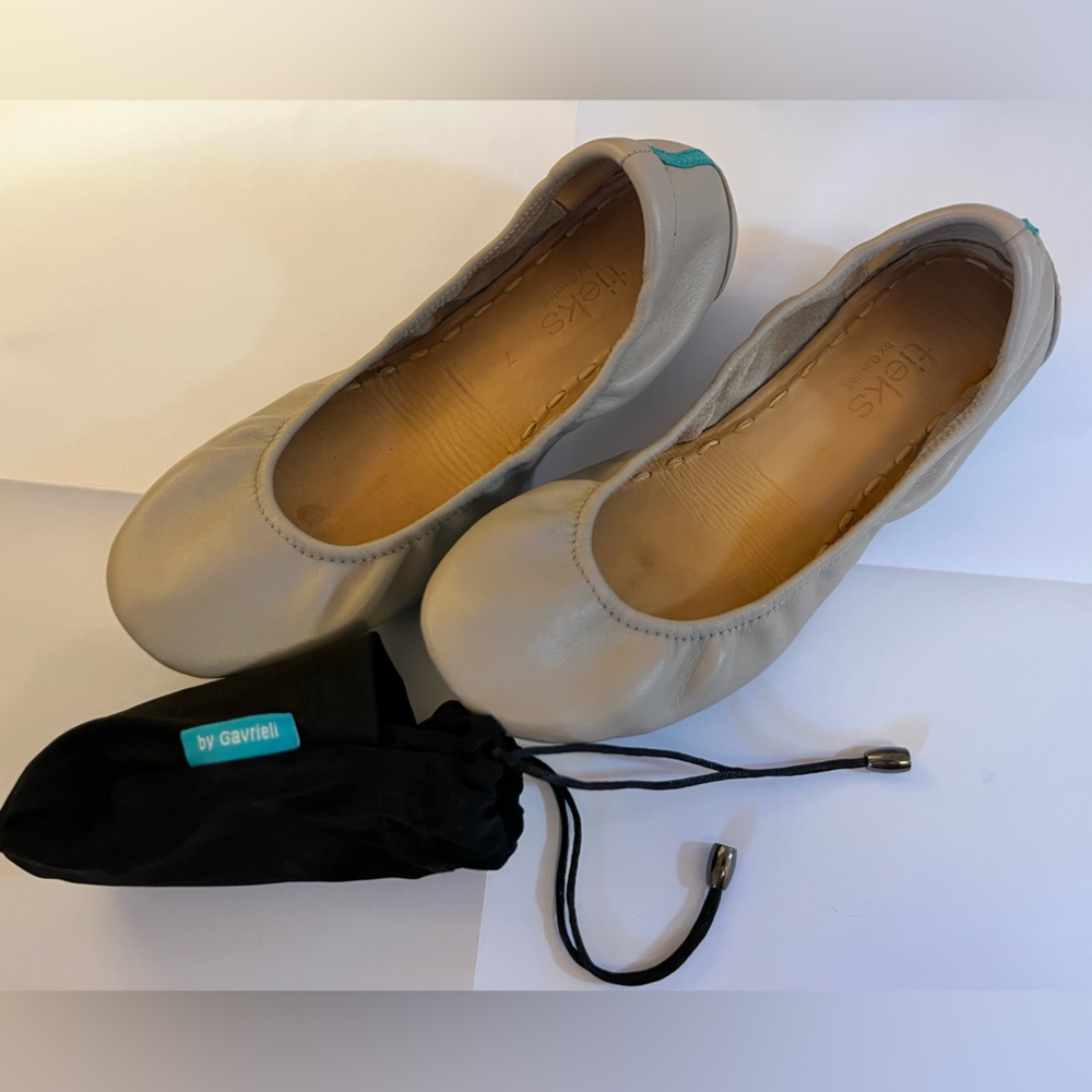 Tieks Ballet Flats Taupe size 7